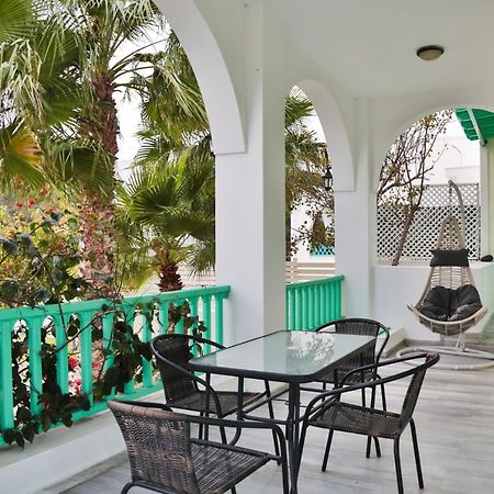 Kamari Beach Houses With Balcony And Garden Ngoại thất bức ảnh