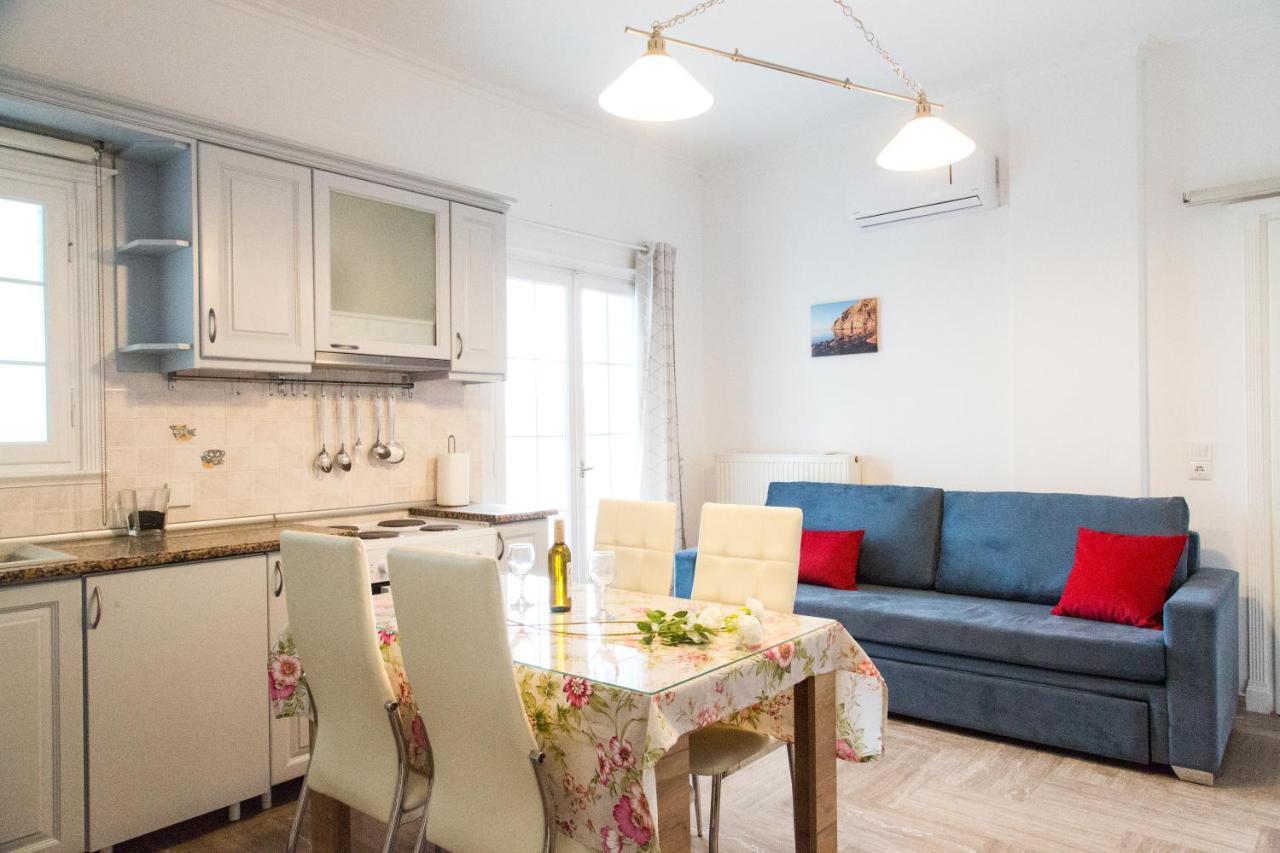 Kamari Beach Houses With Balcony And Garden Ngoại thất bức ảnh
