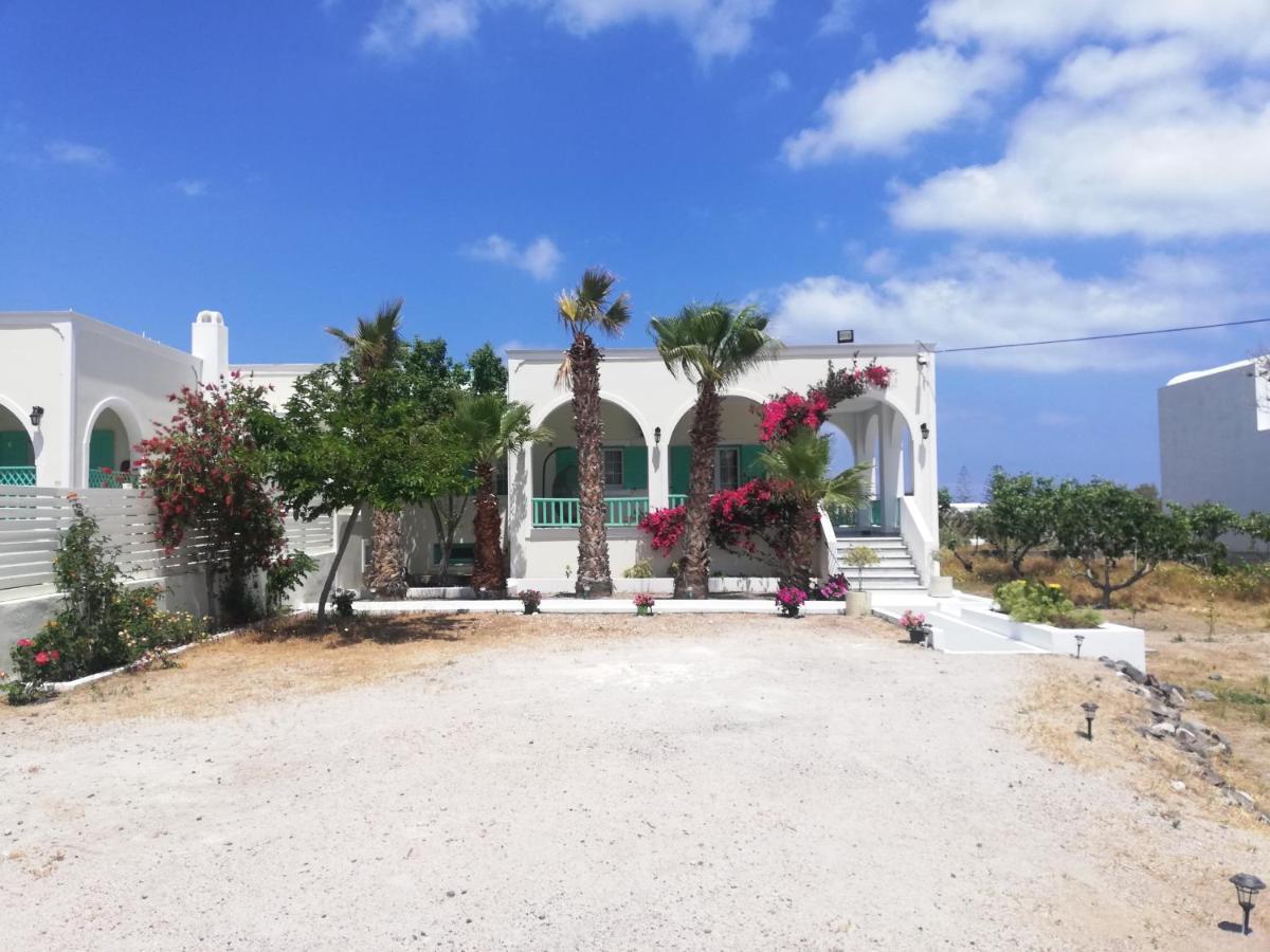 Kamari Beach Houses With Balcony And Garden Ngoại thất bức ảnh