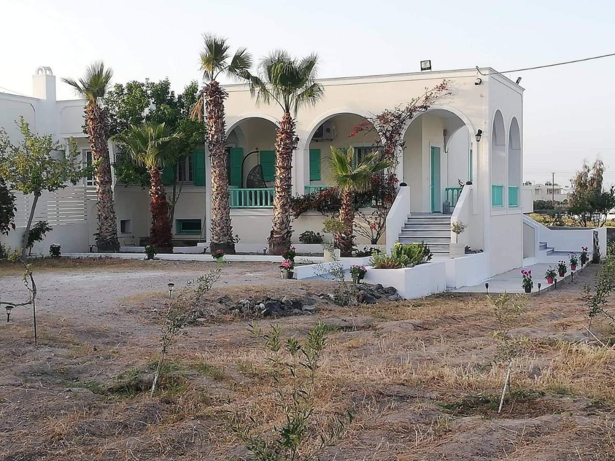 Kamari Beach Houses With Balcony And Garden Ngoại thất bức ảnh