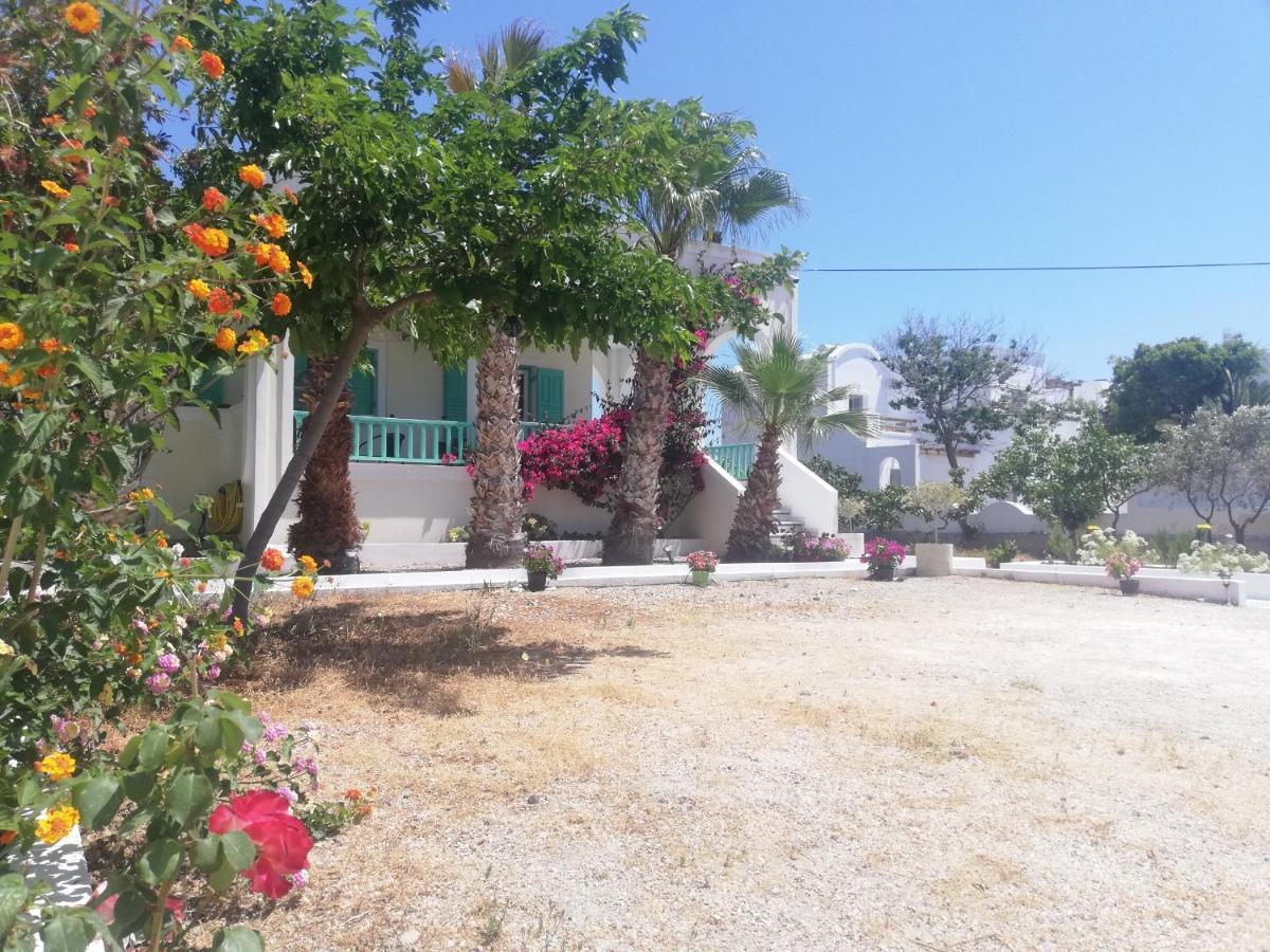 Kamari Beach Houses With Balcony And Garden Ngoại thất bức ảnh